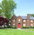 The Manor On Front
