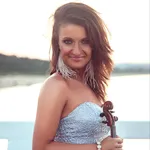 Irmina Trynkos | Violinist