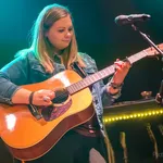 Laura Ray