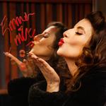 Emma Smith Returns to Zig Zag, Berlin