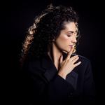 Izze Stein at The Wallace Lounge