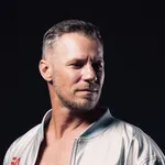 Thomas Lizzara (official)