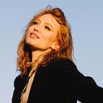 New York City, NY - Spending Christmas with Alicia Witt 