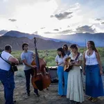 Eva Loona Smith with Fine Folk