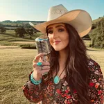 Laura Davis - Singer
