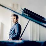 Santtu conducts a Strauss extravaganza 