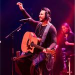BETO CUEVAS ACUSTICO