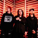 Neutral Snap w/ Suitable Miss