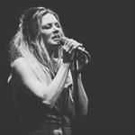 Sandra van Nieuwland in Concert