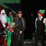 An Olde English Christmas 🎄 Herman’s Hermits Starring Peter Noone