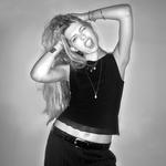 Nicky Doma, Mia Walz, Victoria Marie