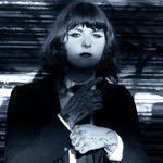 EMO GIRLS VS RAVE GIRLS