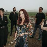 Kathryn Tickell & The Darkening
