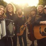 Robert Plant with Saving Grace and Suzi Dian, special guest Rosie Flores