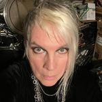 Penelope Houston live