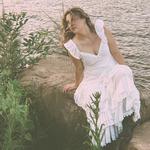 Chloe Gill's 'The Dreaming Tour' Debut Album Launch Live At Peninsula Hot Springs