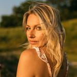 Claudia Hoyser Live at The Wayne County Fair (BAND) Support from Red 7