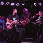 Wayne Gillespie & Famous Blue Raincoat play original songs off FRAZZ and beyond