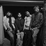 Aaro Joki -Yhtye Leikkimökin katolla levyjulkkarit