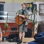 Akustični koncert kantavtorja Andreja Vilčnika