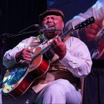 MVBS.org presents Kevin Burt @ the Hauberg Estate