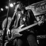 Loose Lips at Scoreboard by Opry Mills