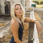 Claudia Hoyser at Captain Jacks 