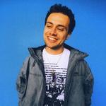 corto.alto supported by Mom Tudie