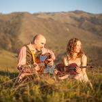 Dan Frechette & Laurel Thomsen play the Lido Stage Art Market