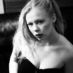 Linn Levine LIVE @ Porter Pelle