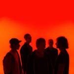 Girls in Hawaii · La Belle Electrique