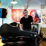 WOLF LOST IN THE POEM & Žofie Kabelková