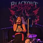 Blackout Betty @Pipas Pub 