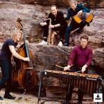 Happy Deluxe - Quadro Nuevo mit Tim Collins (Vibraphone)