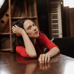 Olivia Trummer "LIKE WATER"