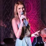 Fleur Stevenson with Elmer van der Hoek Band