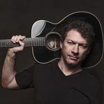 Six Strings Guitar & Lounge