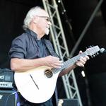 Martin Barre acoustic show (on percussion)