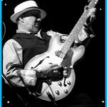 Stacy Mitchhart in concert
