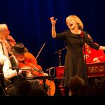 Komlejazz Gjertruds sigøynerorkester og Britt-Synnøve Johansen