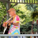 Woody Returns to Neighbor Lady Vino!