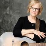 Shari Ulrich in concert