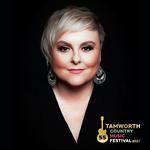 Lyn Bowtell - Live at the Tamworth Town Hall