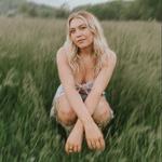 Bri Fletcher live at Gray's Festival