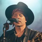 Damien Musto Live At The Den