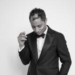 José James Sings Sinatra with The Clayton-Hamilton Jazz Orchestra 