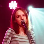 Amélie Farren
