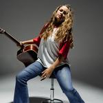 Ashleigh Mannix supporting Shaun Kirk 