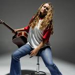 Ashleigh Mannix supporting Shaun Kirk 