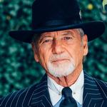 Larry Gatlin